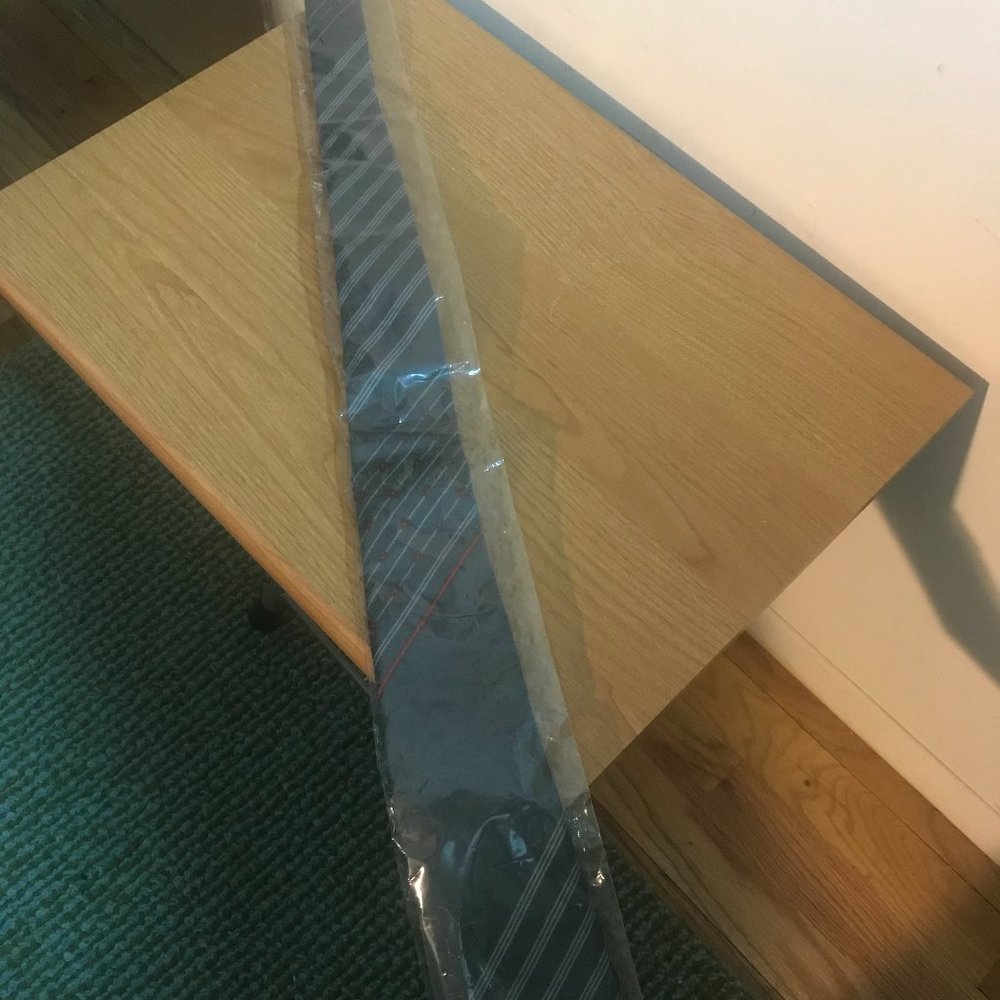 Men's pure silk tie by Goldleaf